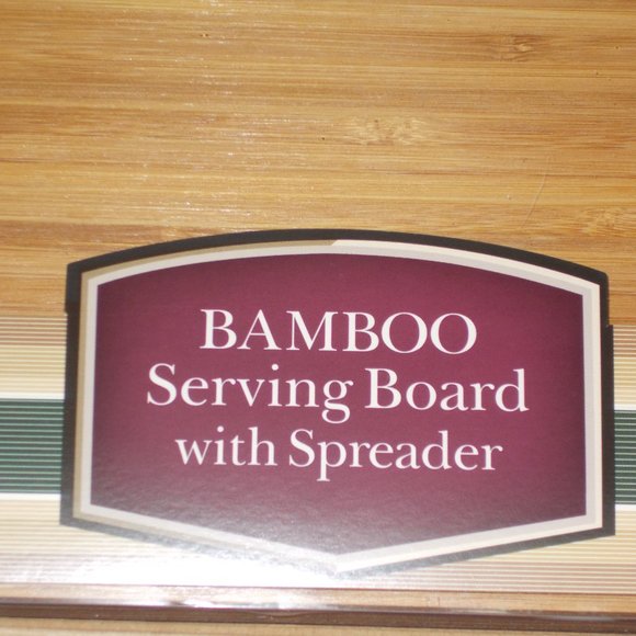 New Bamboo Serving Board With Spreader - Picture 3 of 4